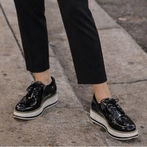 Elegant Black and White Flats for Everyday Comfort Size 9 | Size 40